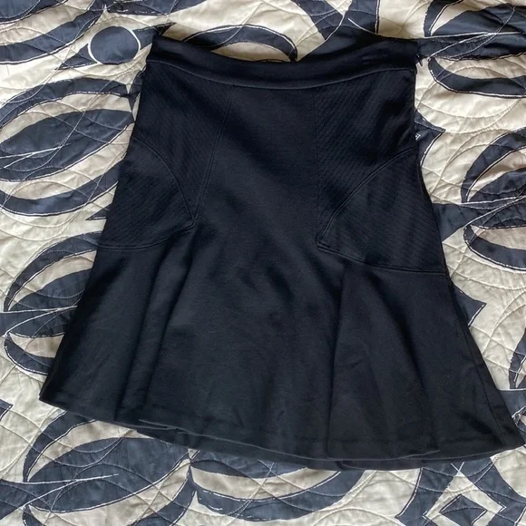 DVF CARLITA KNIT FLARE SKIRT BLACK Size 2 - Picture 3 of 11